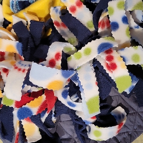 For Dogs Medium Snuffle Sniffer enrichment mat for medium dogs - Picture 5 of 17